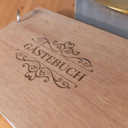 Haus Sonnenschein - Your Austrian Грундльзее